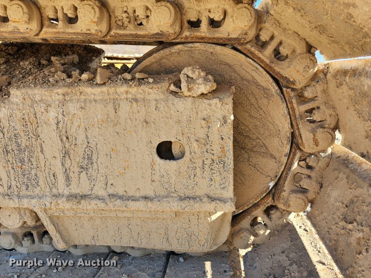 image for item JB9773 1992 Komatsu PC220LC  excavator