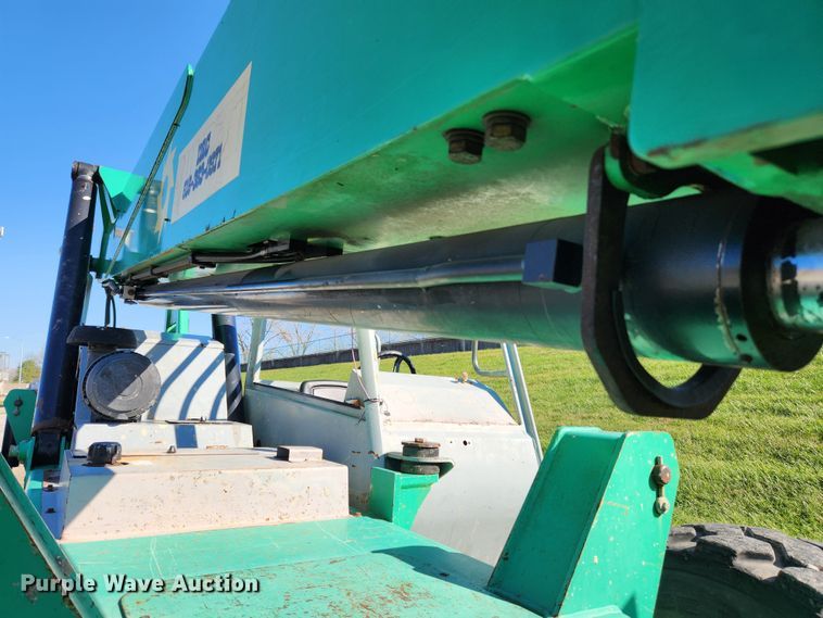 image for item JB9774 2006 Genie GTH-1056  telehandler