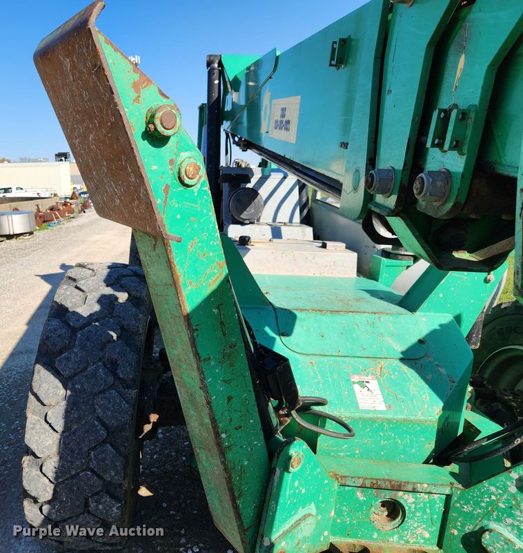 image for item JB9774 2006 Genie GTH-1056  telehandler
