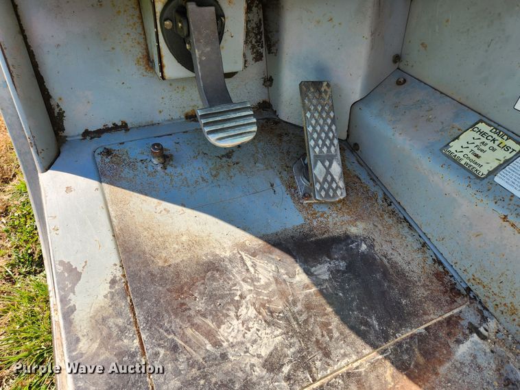 image for item JB9774 2006 Genie GTH-1056  telehandler