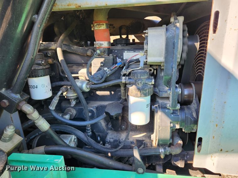 image for item JB9774 2006 Genie GTH-1056  telehandler