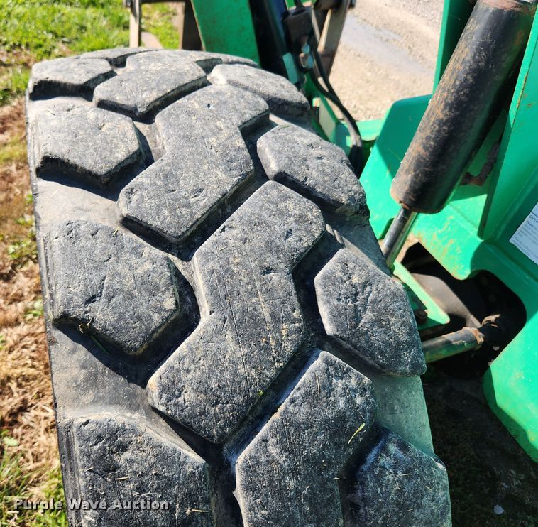 image for item JB9774 2006 Genie GTH-1056  telehandler