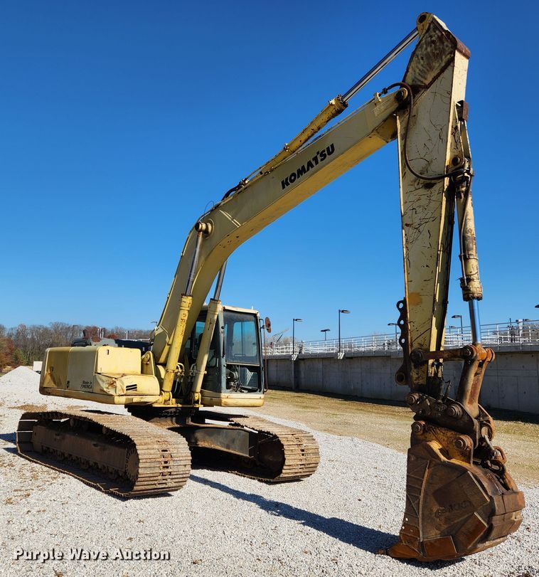 image for item JB9775 1995 Komatsu PC220LC-6L  excavator