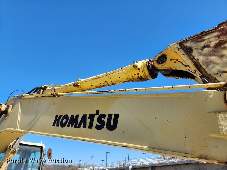 image for item JB9775 1995 Komatsu PC220LC-6L  excavator