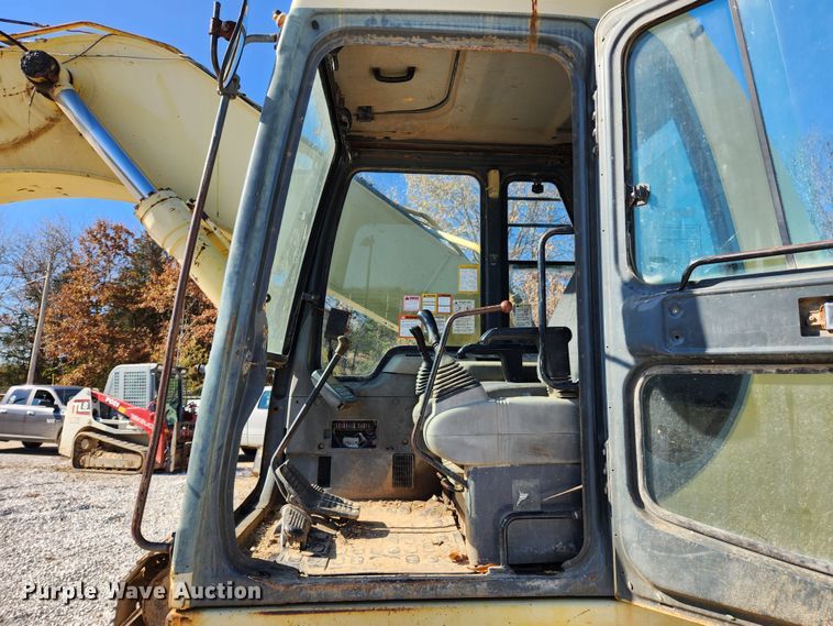 image for item JB9775 1995 Komatsu PC220LC-6L  excavator