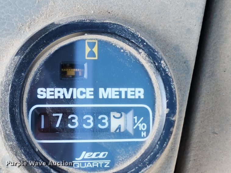 image for item JB9775 1995 Komatsu PC220LC-6L  excavator