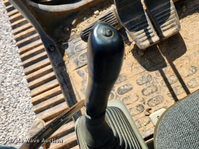 image for item JB9775 1995 Komatsu PC220LC-6L  excavator