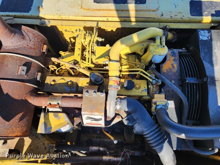 image for item JB9775 1995 Komatsu PC220LC-6L  excavator