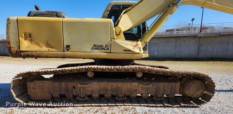 image for item JB9775 1995 Komatsu PC220LC-6L  excavator