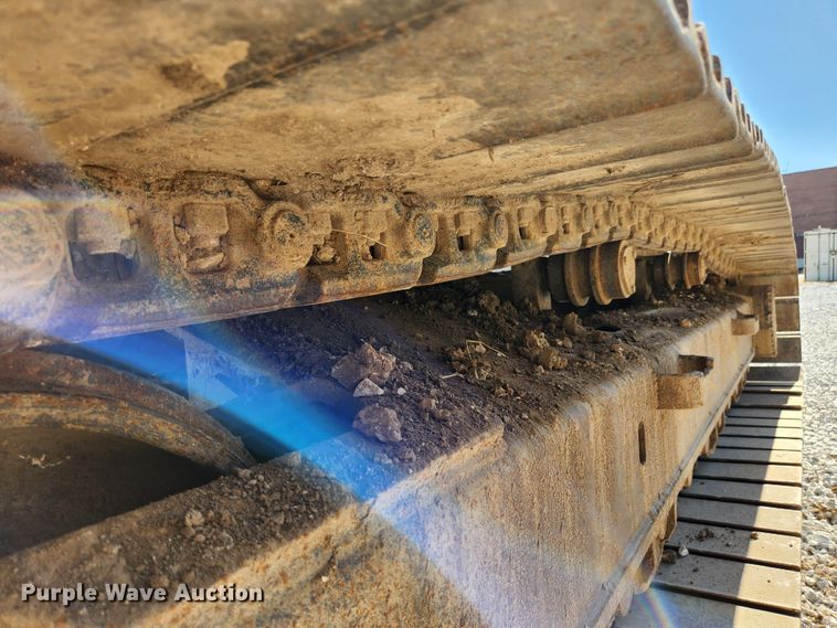 image for item JB9775 1995 Komatsu PC220LC-6L  excavator