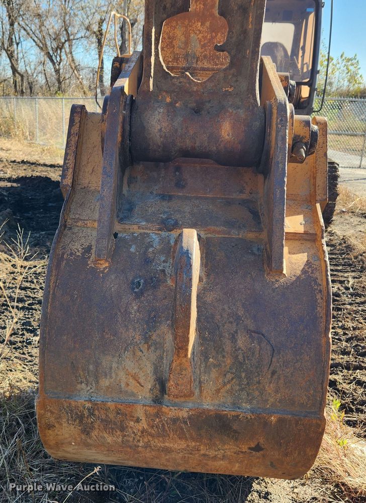 image for item JB9776 2003 Case CX330  excavator