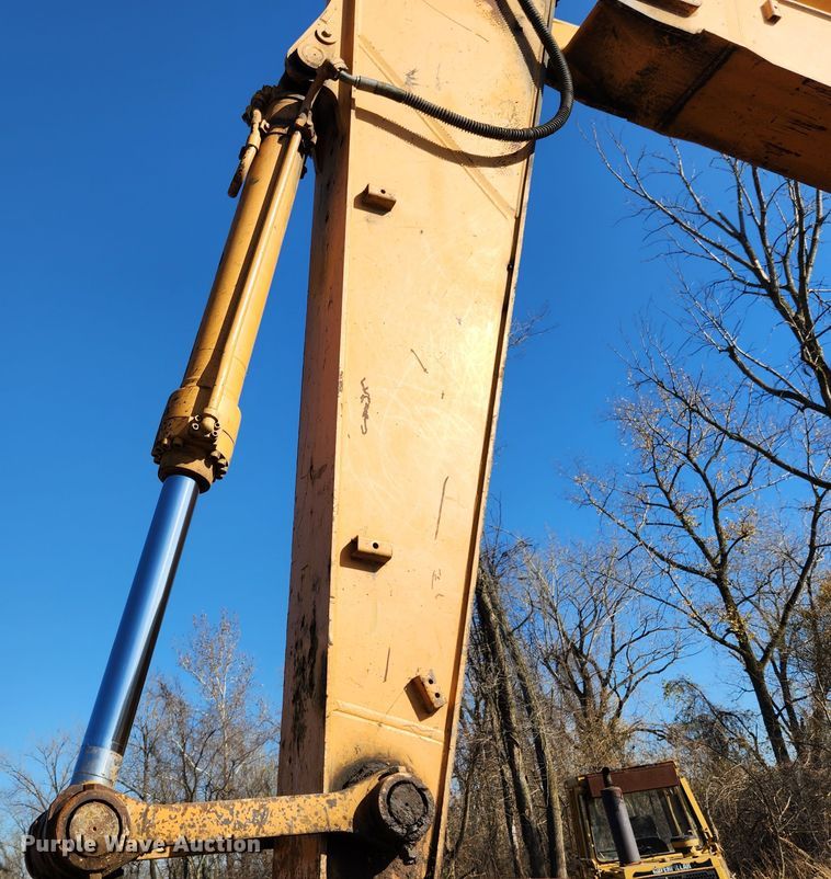 image for item JB9776 2003 Case CX330  excavator