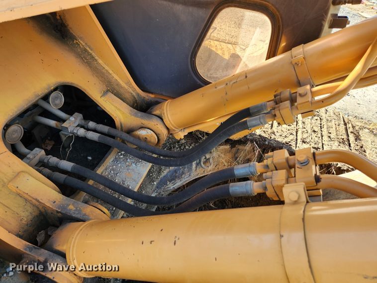 image for item JB9776 2003 Case CX330  excavator