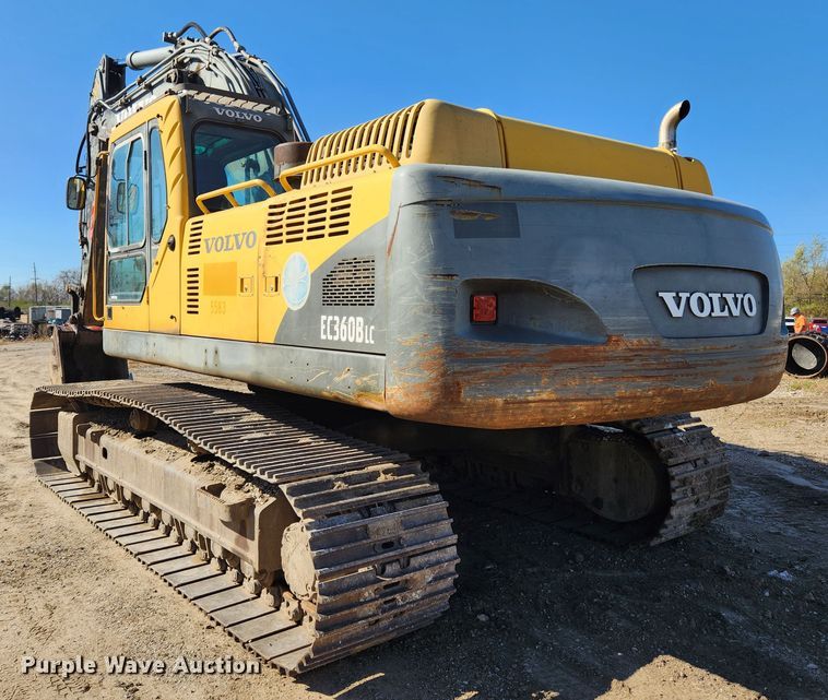 image for item JB9777 2004 Volvo EC360BLC  excavator