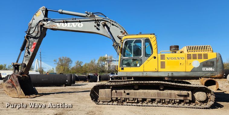 image for item JB9777 2004 Volvo EC360BLC  excavator