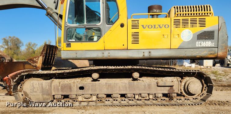 image for item JB9777 2004 Volvo EC360BLC  excavator