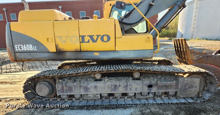 image for item JB9777 2004 Volvo EC360BLC  excavator