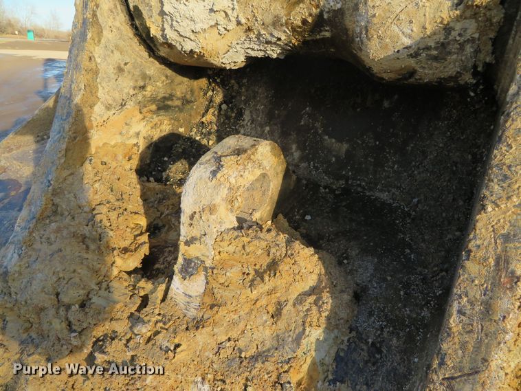 image for item JC9271 2014 John Deere 870G LC  excavator