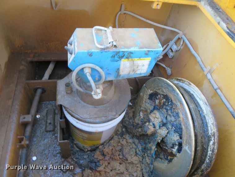 image for item JC9271 2014 John Deere 870G LC  excavator