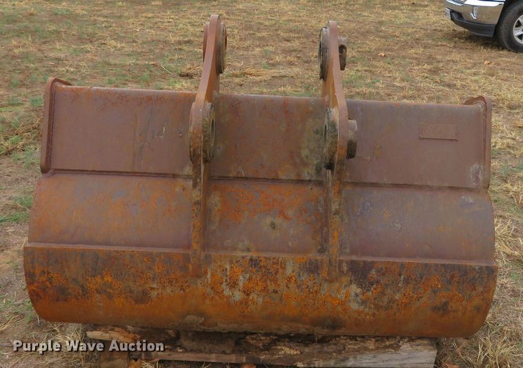 image for item JC9282 Power Plus 39255-01  excavator bucket