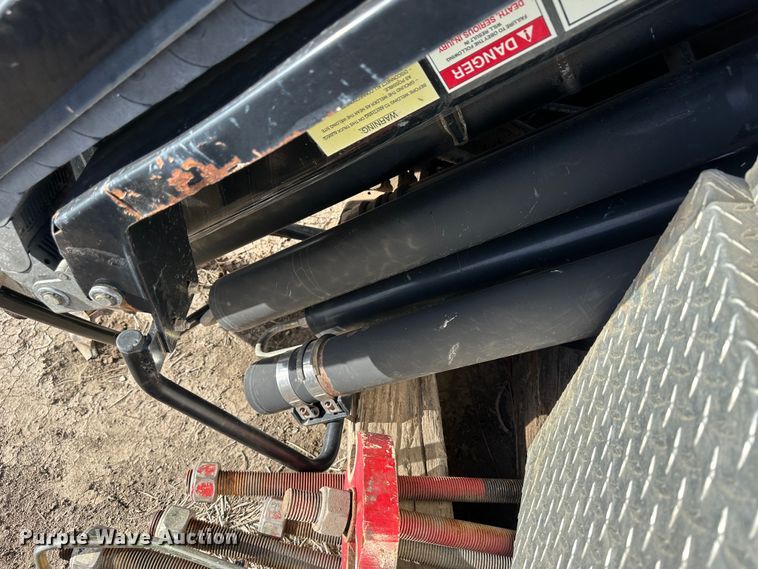 image for item JD9672 Hiab HB100X  crane