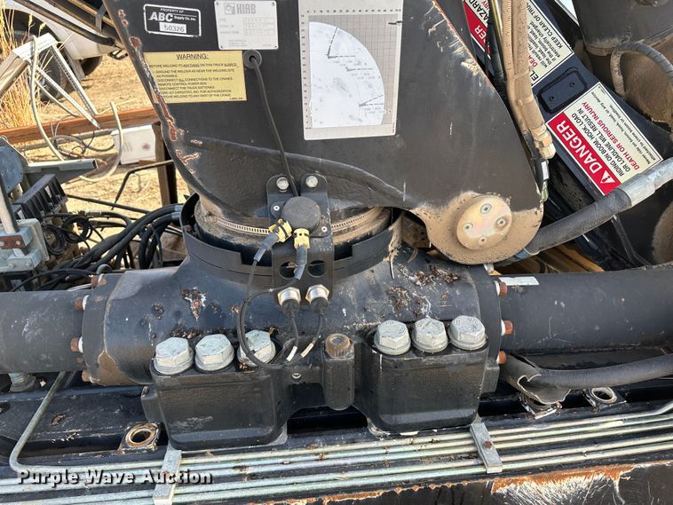 image for item JD9672 Hiab HB100X  crane