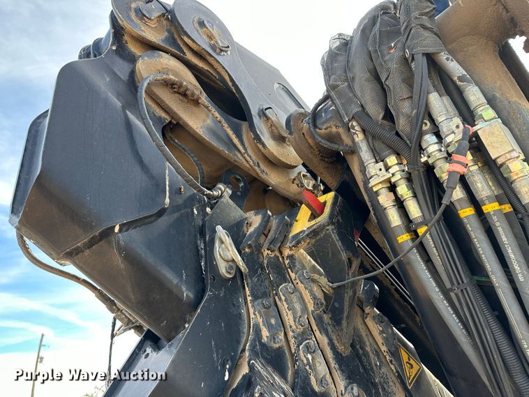 image for item JD9672 Hiab HB100X  crane