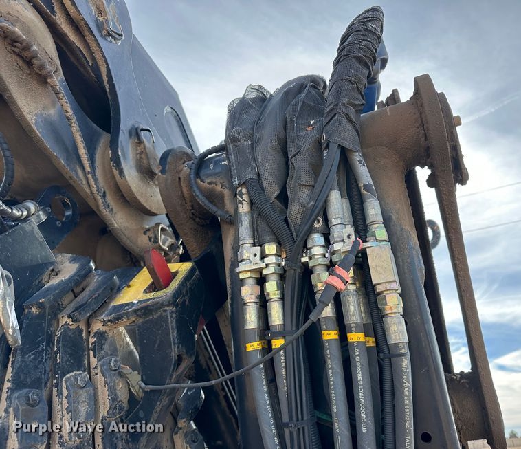 image for item JD9672 Hiab HB100X  crane