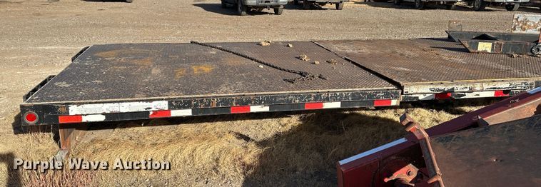 image for item JD9673 Flatbed