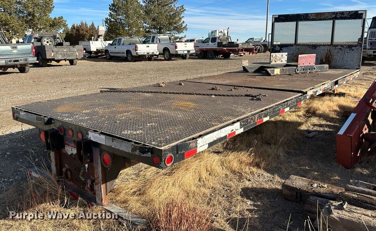 image for item JD9673 Flatbed