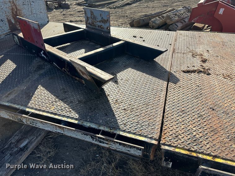 image for item JD9673 Flatbed