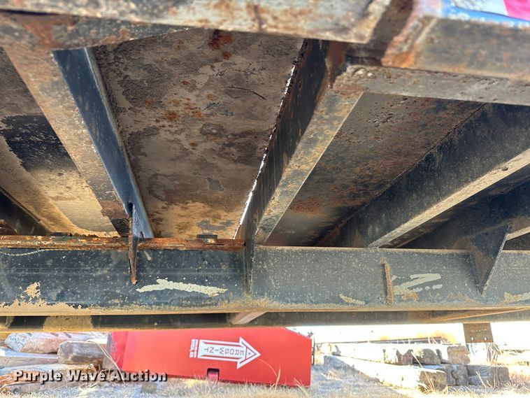 image for item JD9673 Flatbed