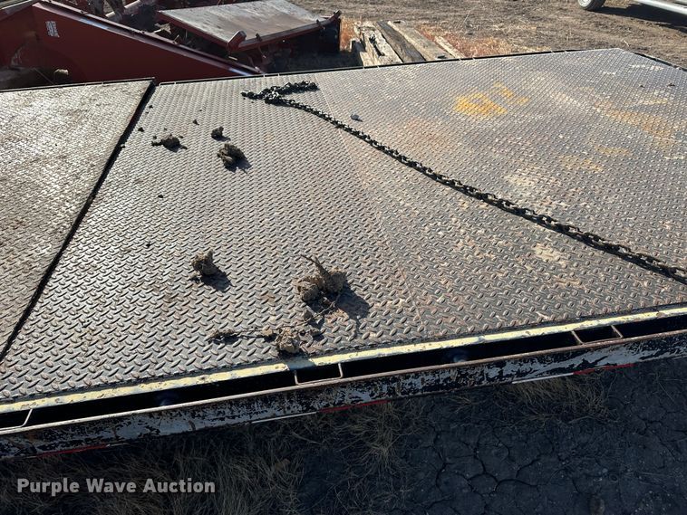 image for item JD9673 Flatbed