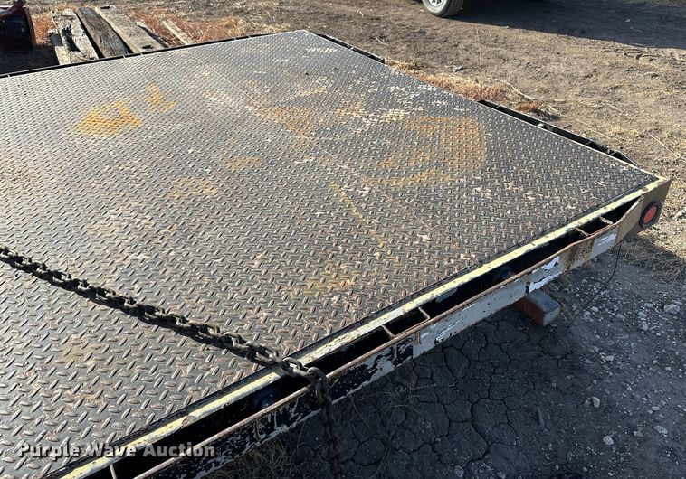 image for item JD9673 Flatbed