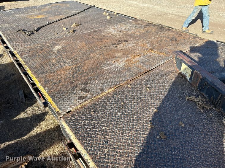 image for item JD9673 Flatbed