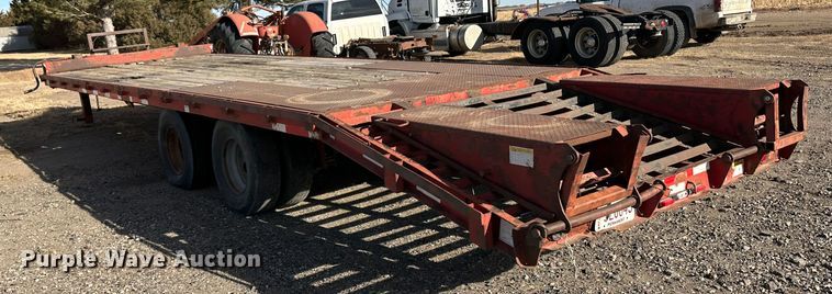 image for item JD9675 2006 Hillsboro  equipment trailer