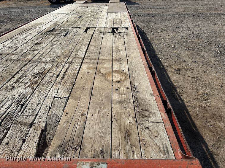 image for item JD9675 2006 Hillsboro  equipment trailer