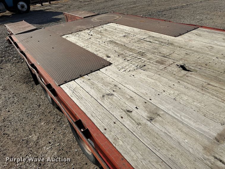 image for item JD9675 2006 Hillsboro  equipment trailer