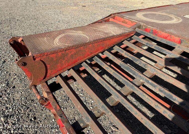 image for item JD9675 2006 Hillsboro  equipment trailer