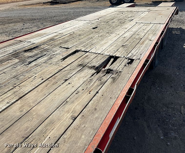 image for item JD9675 2006 Hillsboro  equipment trailer