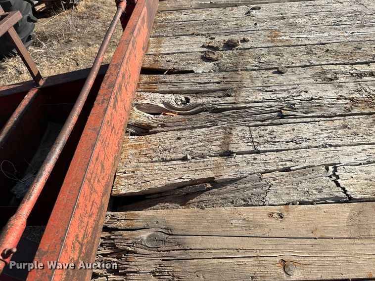 image for item JD9675 2006 Hillsboro  equipment trailer