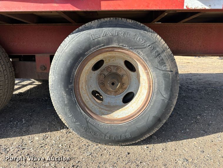 image for item JD9675 2006 Hillsboro  equipment trailer
