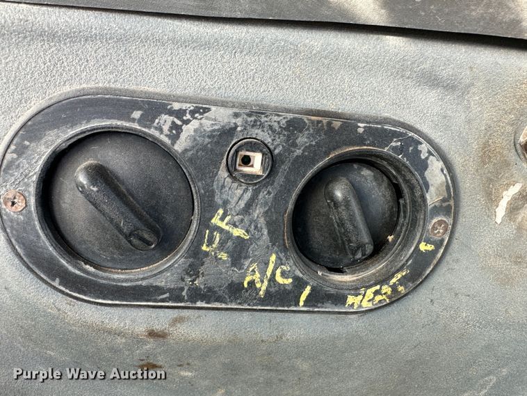 image for item JD9680 New Holland 555E  backhoe