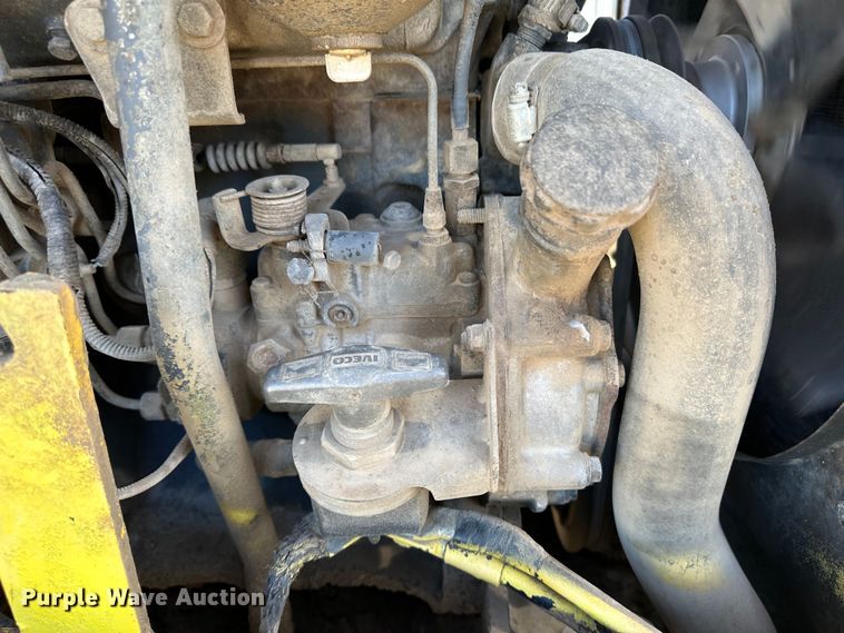 image for item JD9680 New Holland 555E  backhoe