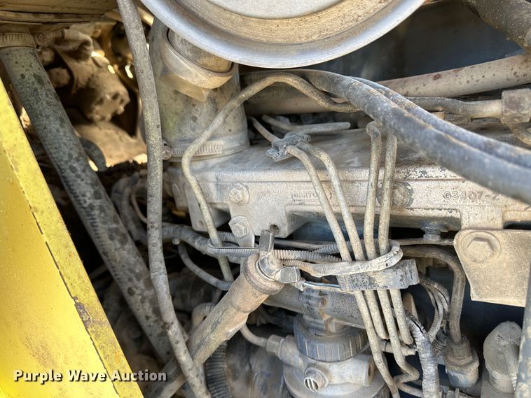 image for item JD9680 New Holland 555E  backhoe