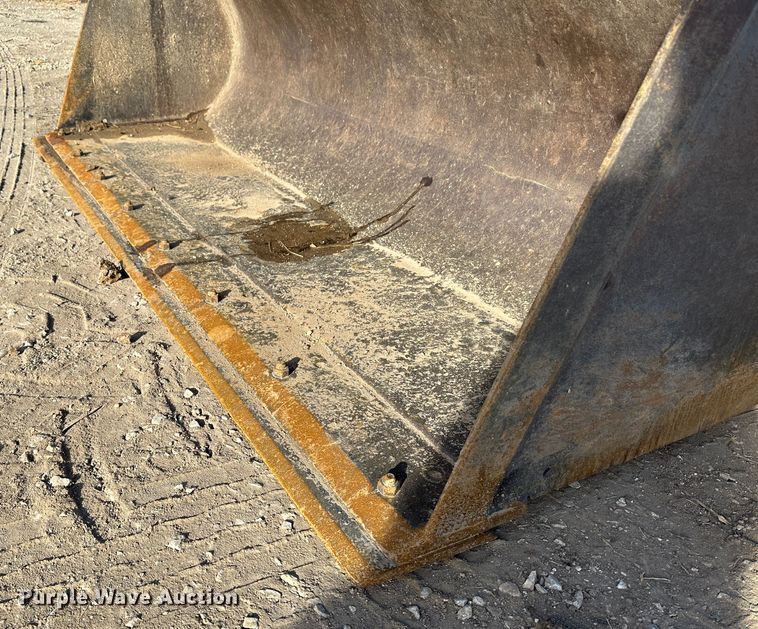 image for item JD9680 New Holland 555E  backhoe