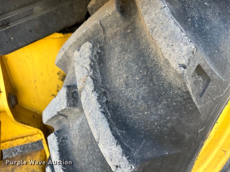 image for item JD9680 New Holland 555E  backhoe