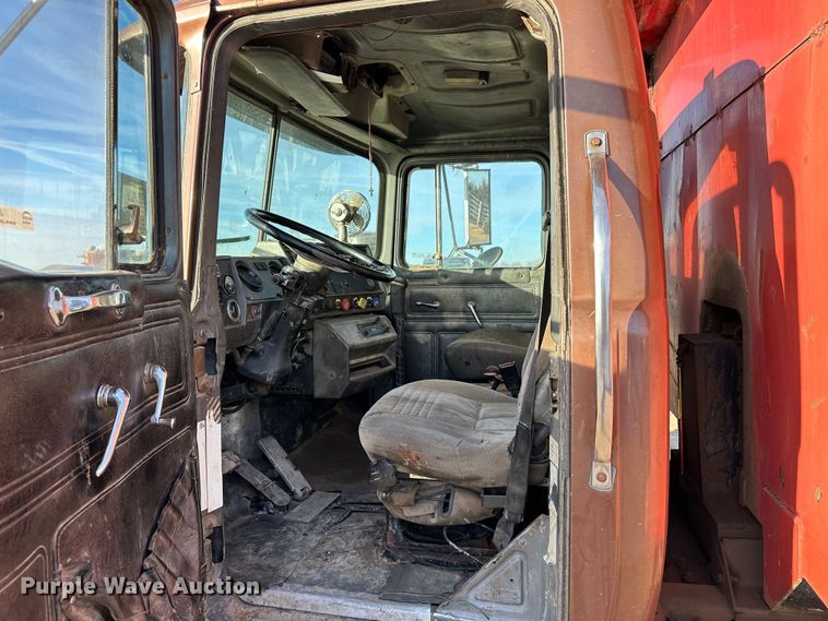 image for item JD9682 1998 Mack RD688S dump truck