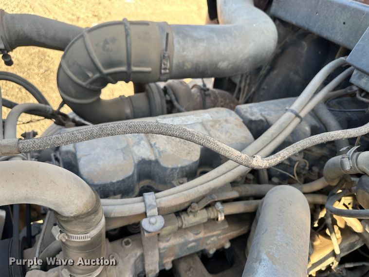 image for item JD9682 1998 Mack RD688S dump truck