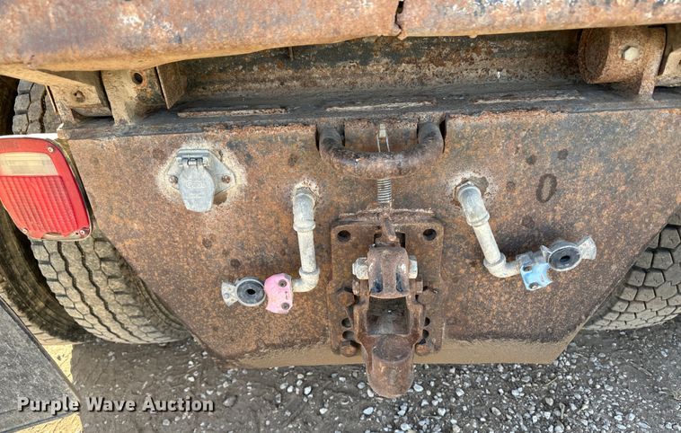 image for item JD9682 1998 Mack RD688S dump truck